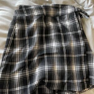 plaid Brandy melville skirt
